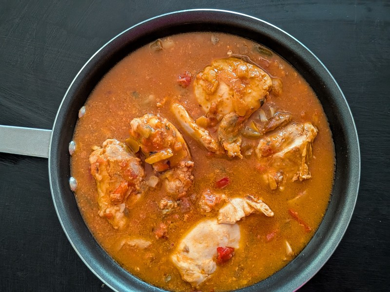 Image of Chicken Cacciatore Recipe in a skillet