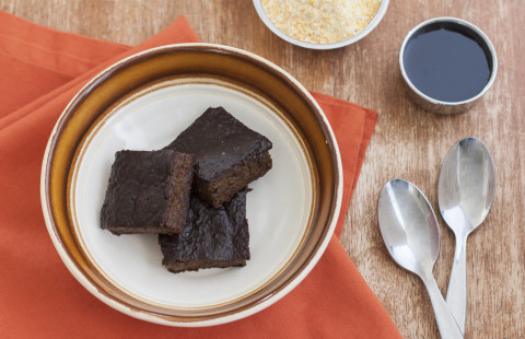 Sweet Cornmeal Pudding with Ginger and Cinnamon