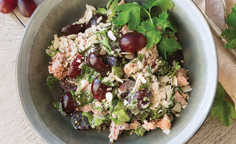 image of Tuna Salad with Grapes in a bowl