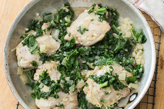Braised Chicken Thighs with Spinach