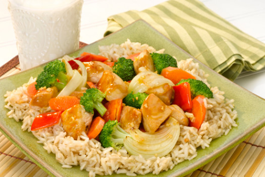 Brown Rice with Sizzling Chicken and Vegetables