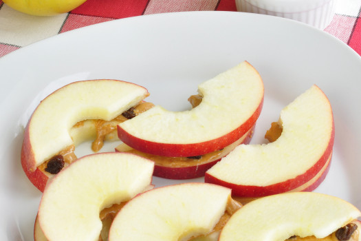 Apple slices on a plate