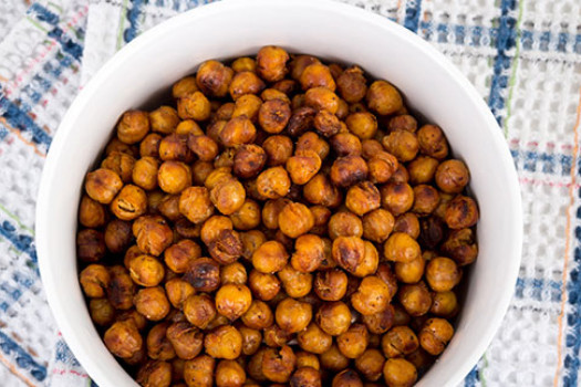 Roasted Chickpeas (Garbanzo Beans) in a bowl