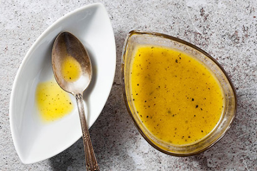 Vinaigrette Salad Dressing in a bowl