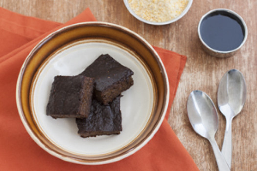 Sweet Cornmeal Pudding with Ginger and Cinnamon on a plate