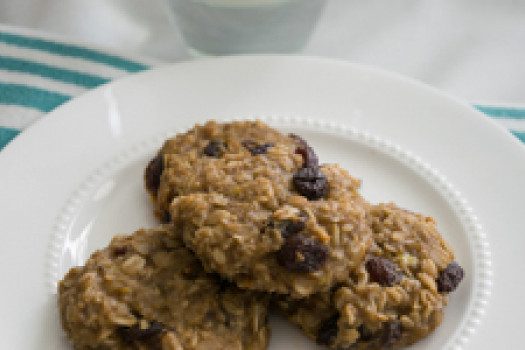 Banana Oatmeal Raisin Cookies