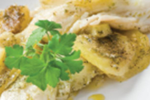 Fish Braised in Green Curry with Potatoes