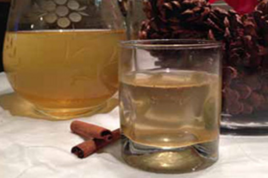 Liz’s Sparkling New Year’s Cider