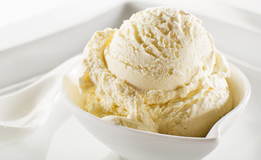 Pineapple Orange Frozen Yogurt in a bowl