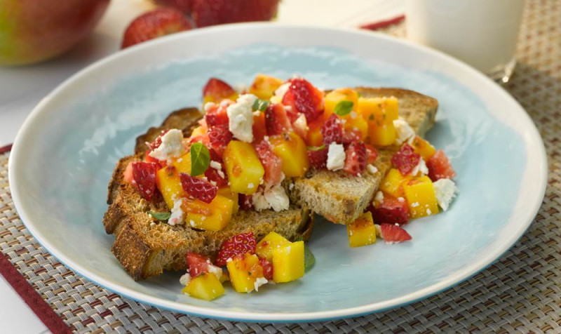 Strawberry Mango Feta Toast Points on a plate
