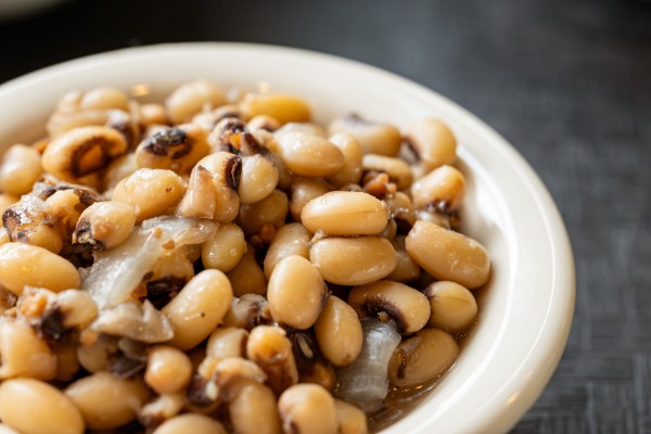 Quick Black Eyed Peas recipe in a bowl