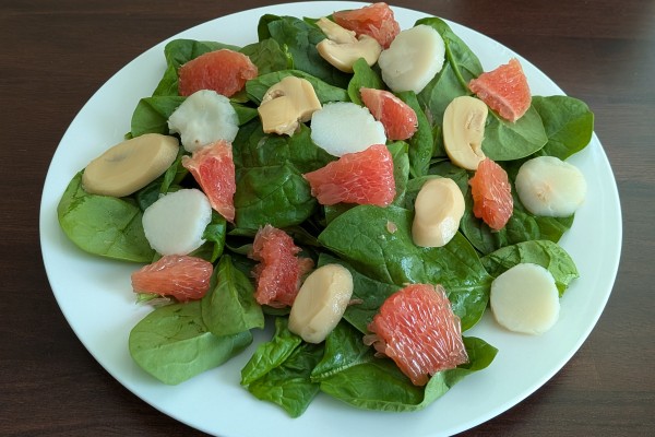 Image of Grapefruit Spinach Salad recipe on a plate